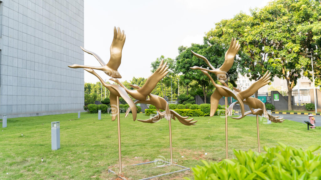 wild goose sculpture