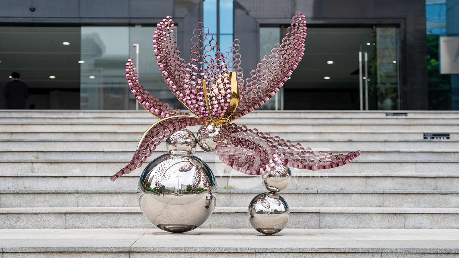 stainless steel flower sculpture