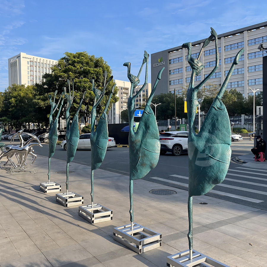 ballerina sculpture