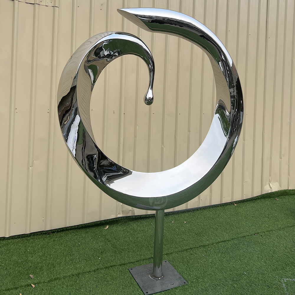 circle sculpture