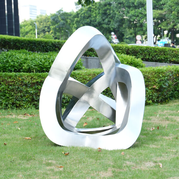 garden sculpture