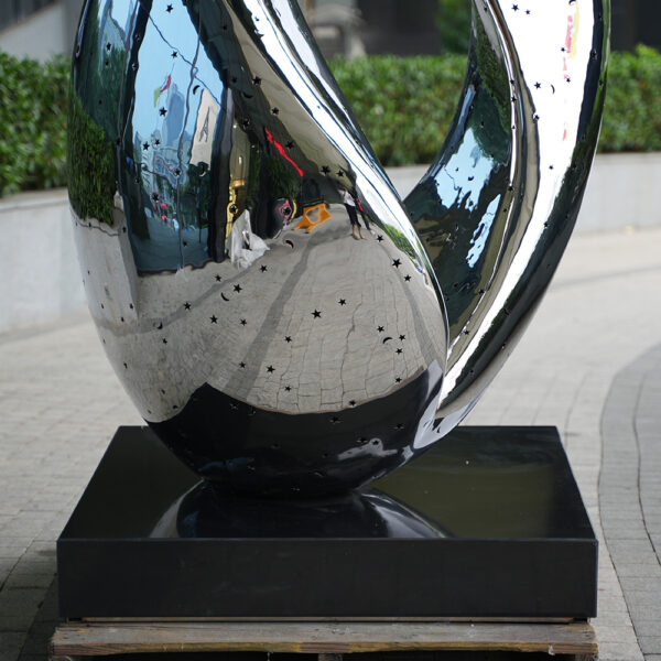 Mirror Polished Flame-Inspired Art for Public & Commercial Spaces - Image 3
