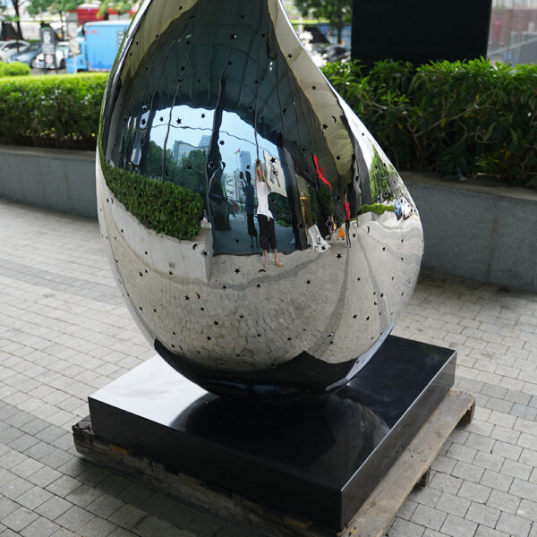 Mirror Polished Flame-Inspired Art for Public & Commercial Spaces - Image 4