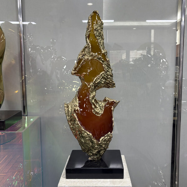 Resin Sculpture 084