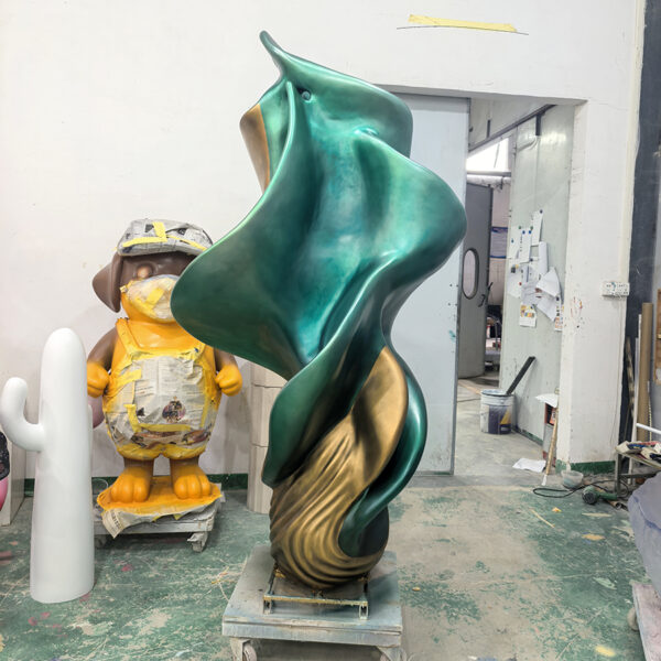 Fiberglass Abstract Sculpture – Modern Green & Gold Interior Decoration - Image 3