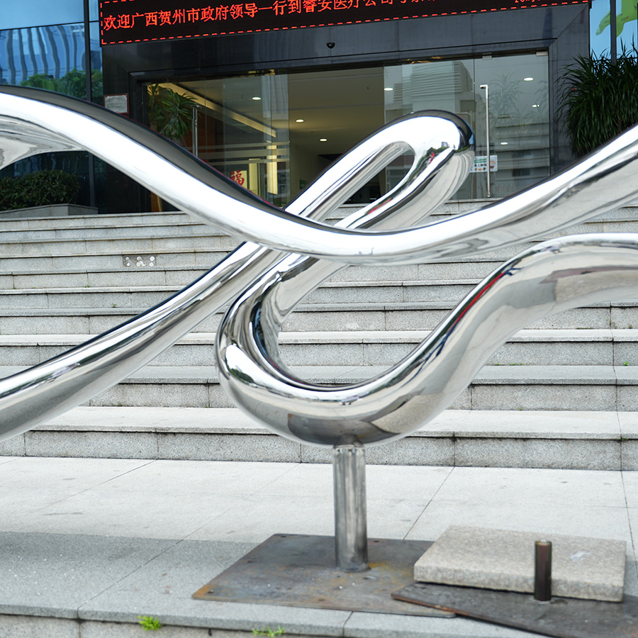 Infinity Stainless Steel Sculpture – Modern Outdoor Mirror Metal Art - Image 4