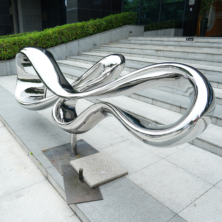 Infinity Stainless Steel Sculpture – Modern Outdoor Mirror Metal Art - Image 2