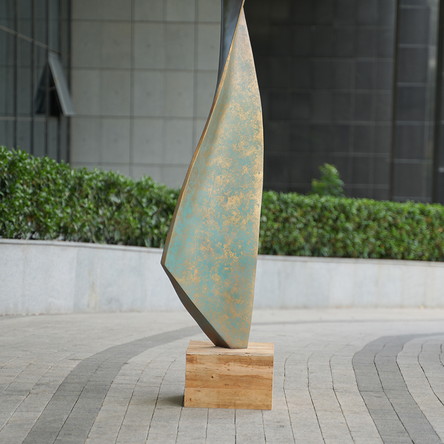 Abstract Stainless Steel Floor Sculpture with Patina Finish for Luxury Interior Spaces - Image 2